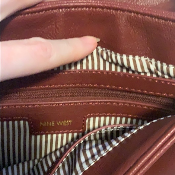 New Nine West Crossbody - Picture 7 of 8